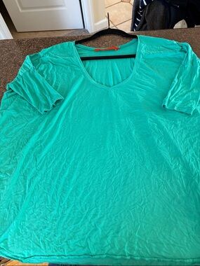 Feel The Piece Teal V-Neck Short Sleeve Top